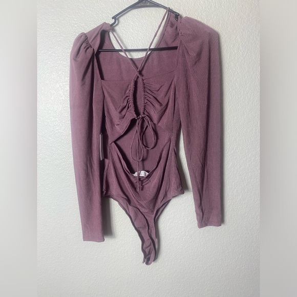 ASTR THE LABEL Mauve Ribbed Open-back Bodysuit M - Picture 4 of 7